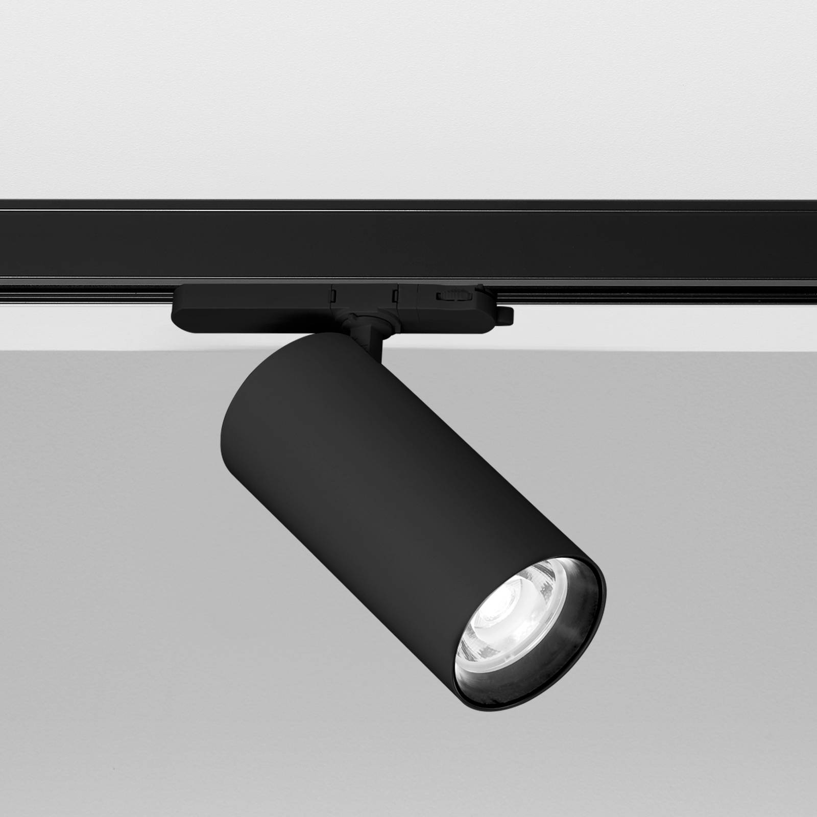 Switch image 3
